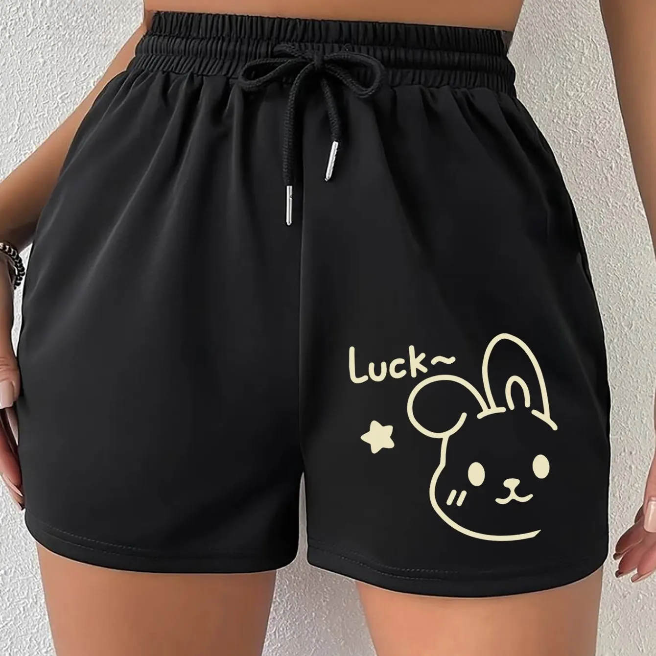 Damen Freizeit-Sportshorts im Retro-Nischen-Design, vielseitige amerikanische Trend-Oberbekleidungshose für den Sommer, Strandshorts