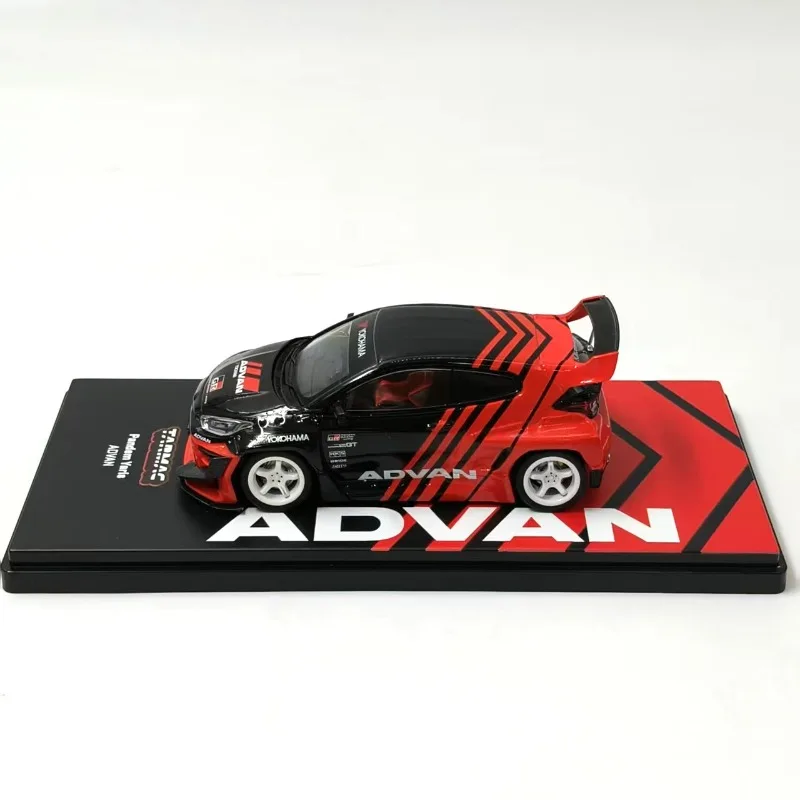 Toyota Diecast 1/43 Pandem Yaris ADVAN Alloy Model samochodów kolekcjonerskich pojazdów do zabawy