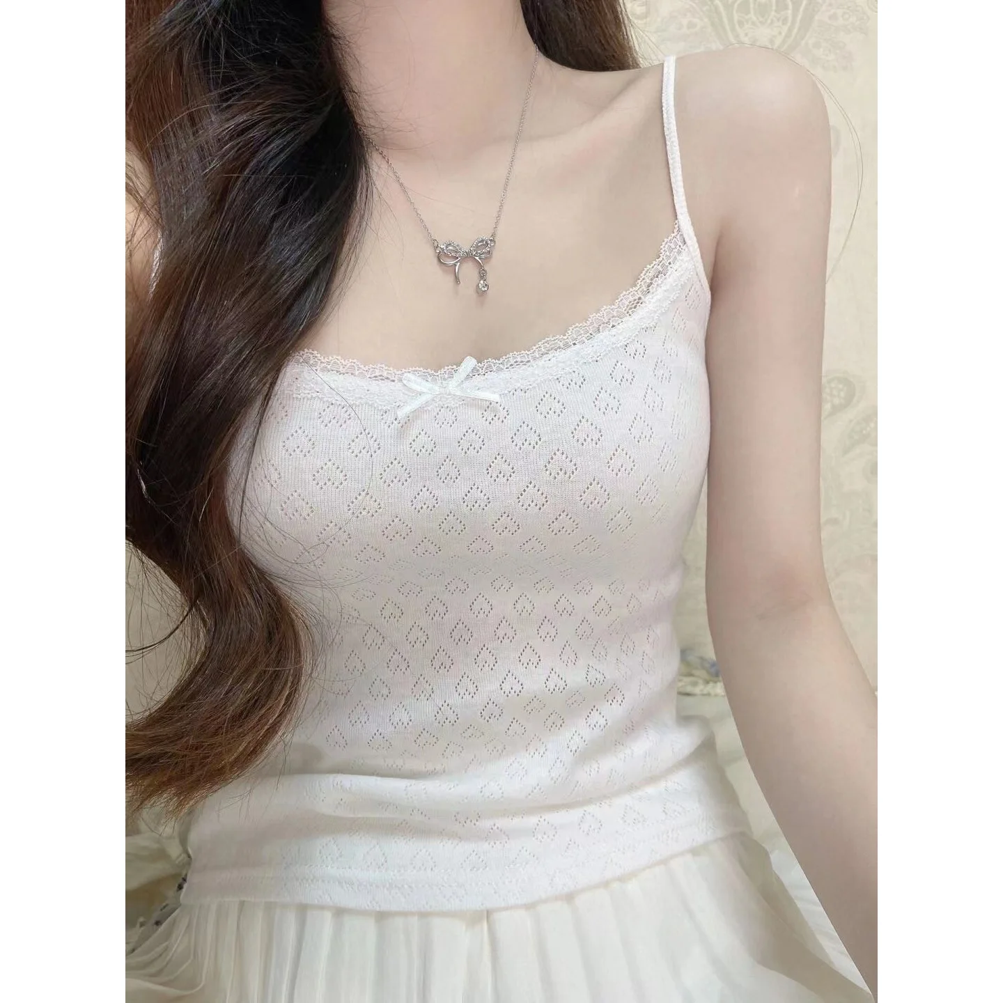 2023 White Lace Strap Vest Women's Short Base Shirt Atmosphere Sense Inner Wear Elegant Short Top Milk Series Small Strap