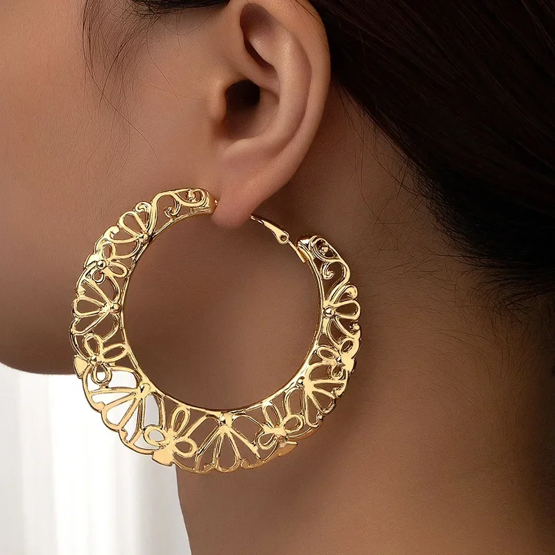 

Большие серьги-кольца в стиле ретро, Преувеличенные полые крутые стильные модные индивидуальные универсальные ювелирные изделия, аксессуары, модный подарок