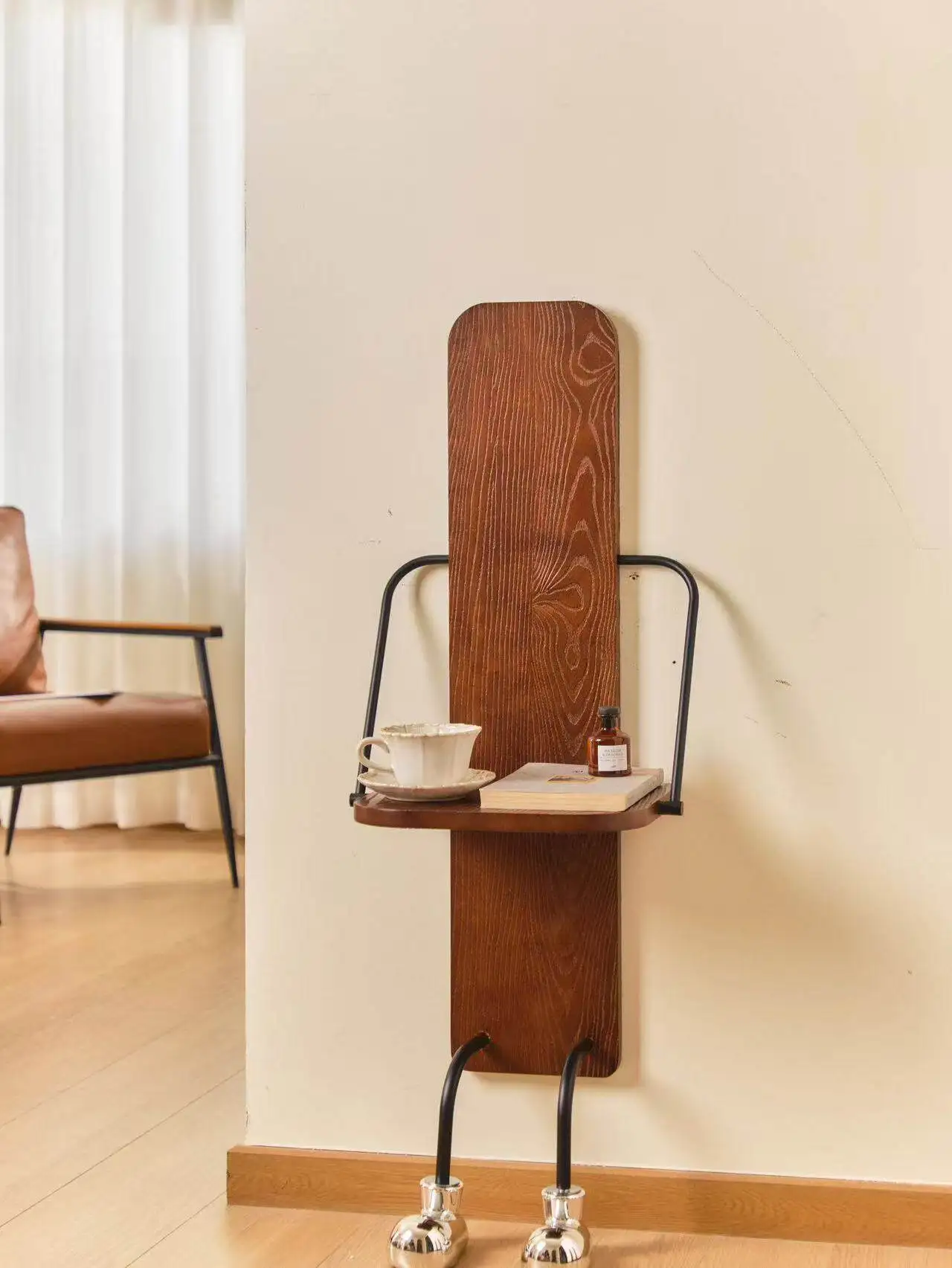 Vintage-inspired cute waiter retro creative solid wood storage rack - foldable organizer
