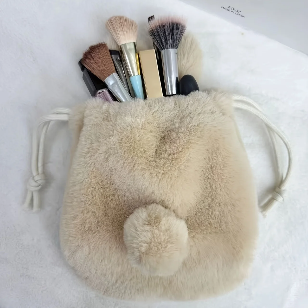1 large capacity plush makeup bag, universal travel toiletries with rabbit design and soft plush lining