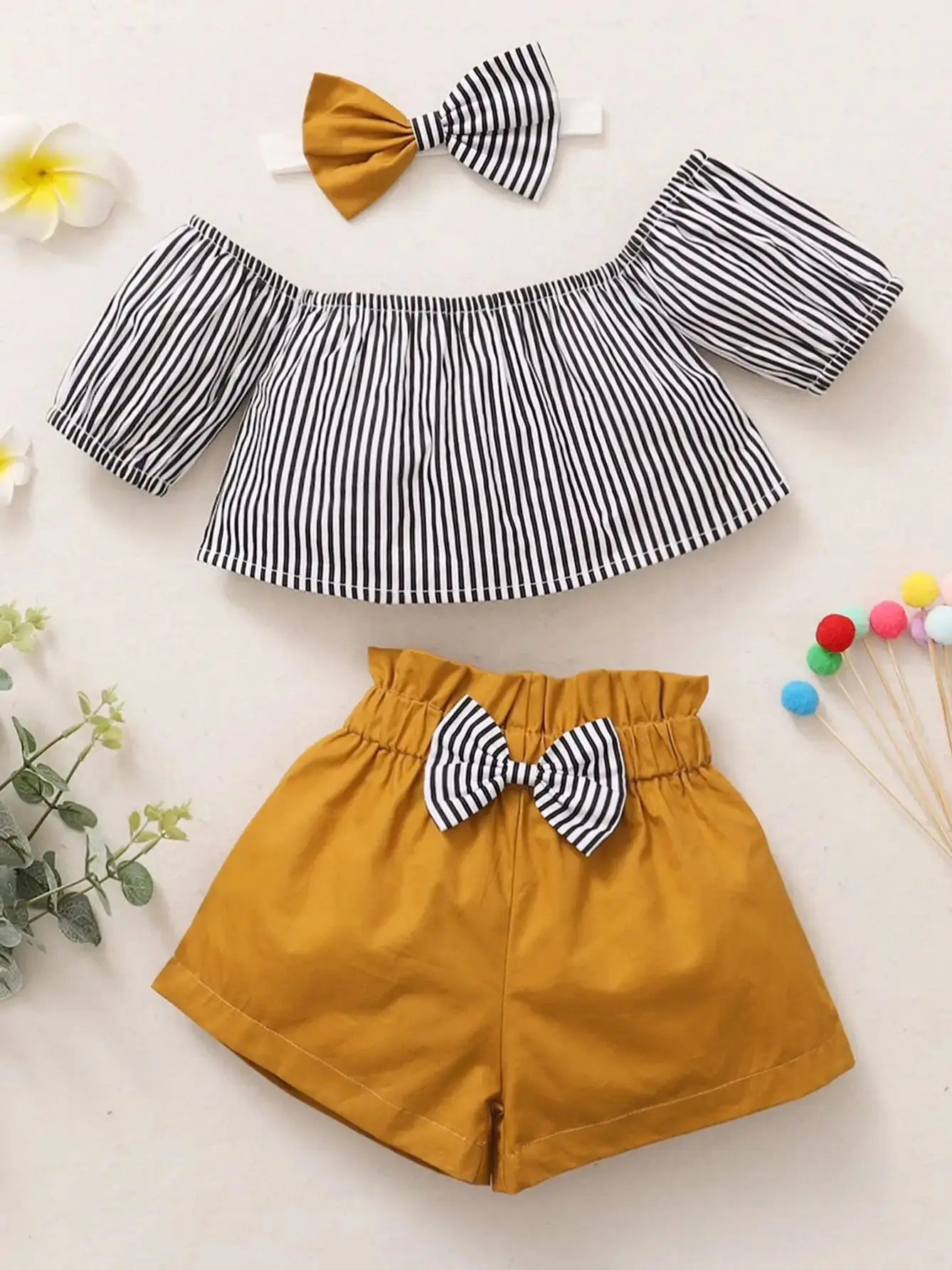 0-2 Year Old Newborn Baby Girl Summer Off Shoulder Stripe Short Sleeve with Bow Solid Color Shorts Set