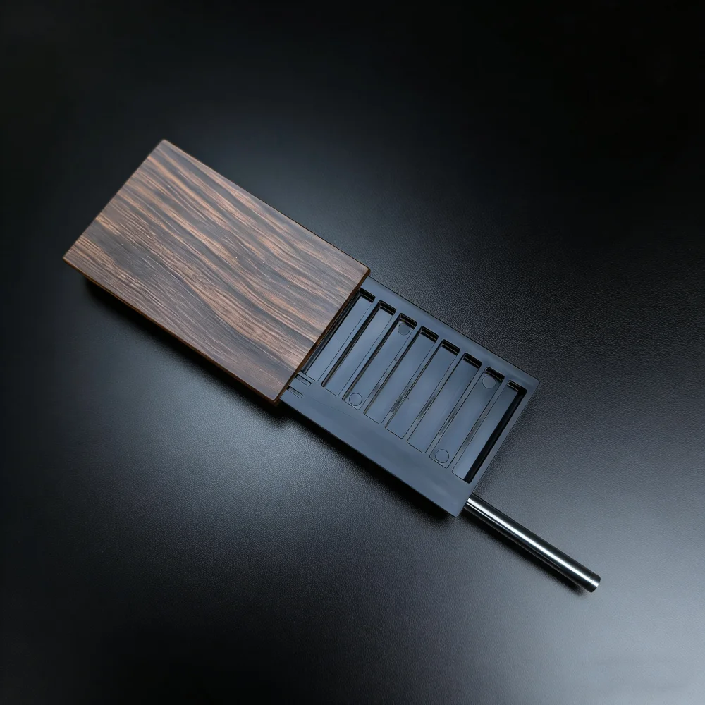 8区画プラスチック製嗅ぎタバコキット容器、アルミ製ストロー付きスリップ蓋、ポケットサイズ携帯用収納ボックス