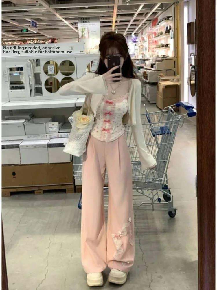 

Корейский милый комплект OOTD: укороченный топ с цветочным принтом, кардиган и брюки с широкими штанинами. Женский повседневный костюм-двойка.