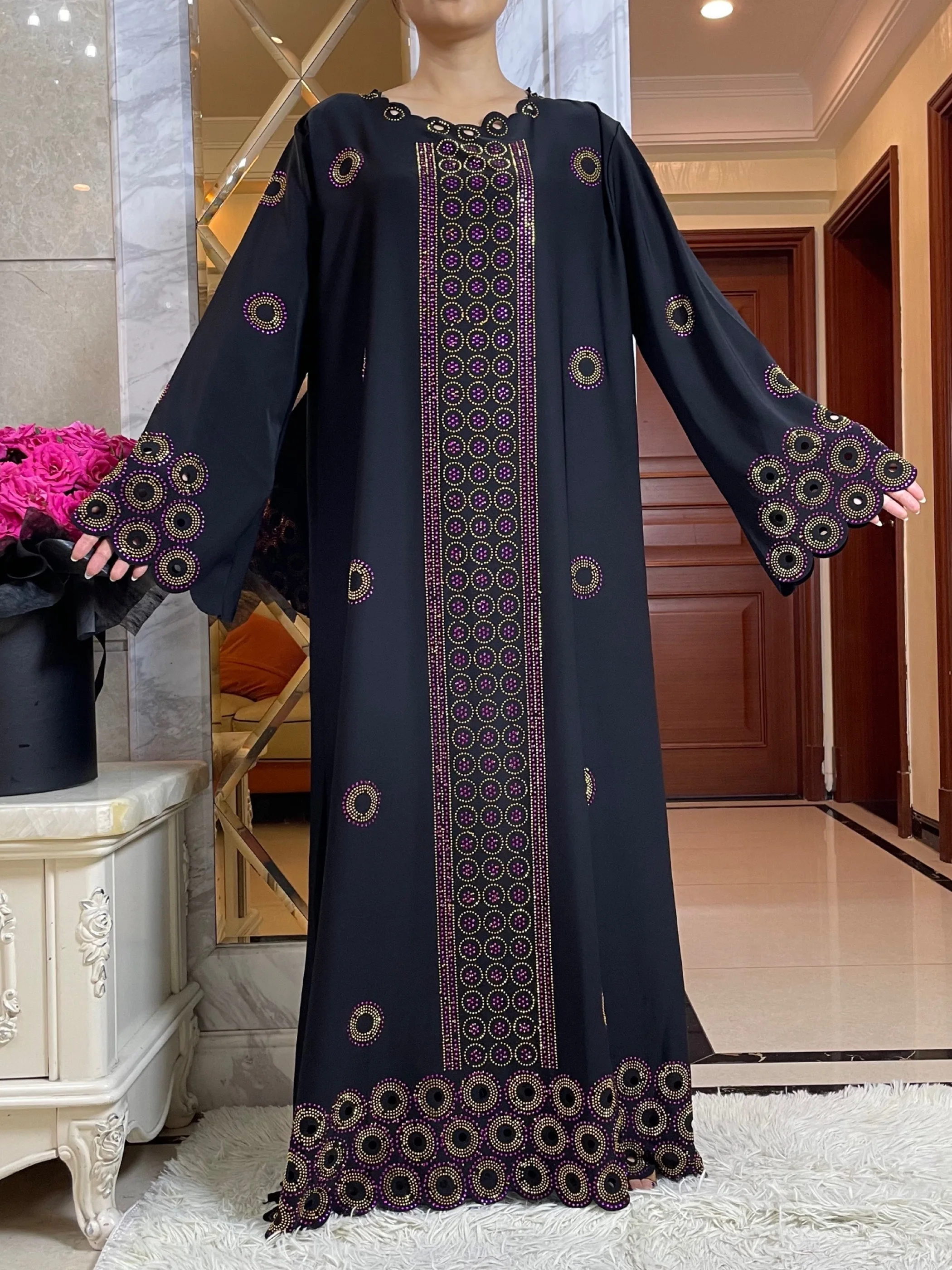 2024 Women Elegant Dress Dubai Party Outfits Long Sleeve Rhinestones Muslim Women Robe High-grade Comfort Fabric Abaya Clothes