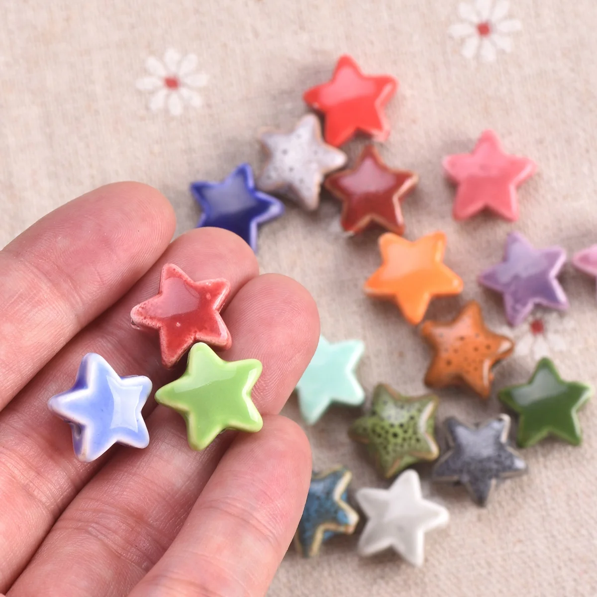 Cuentas sueltas de porcelana de cerámica esmaltada brillante en forma de estrella para la fabricación de joyas, hallazgos de pendientes DIY, 14mm,