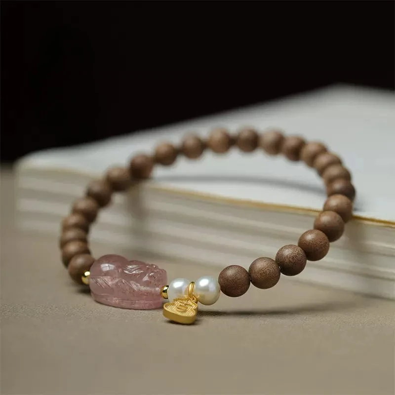 Chinese Style Lucky Blessing Wealth Attracting 6mm Natural Indian Sandalwood Beaded Bracelet With Strawberry Quartz Pixiu Pearl