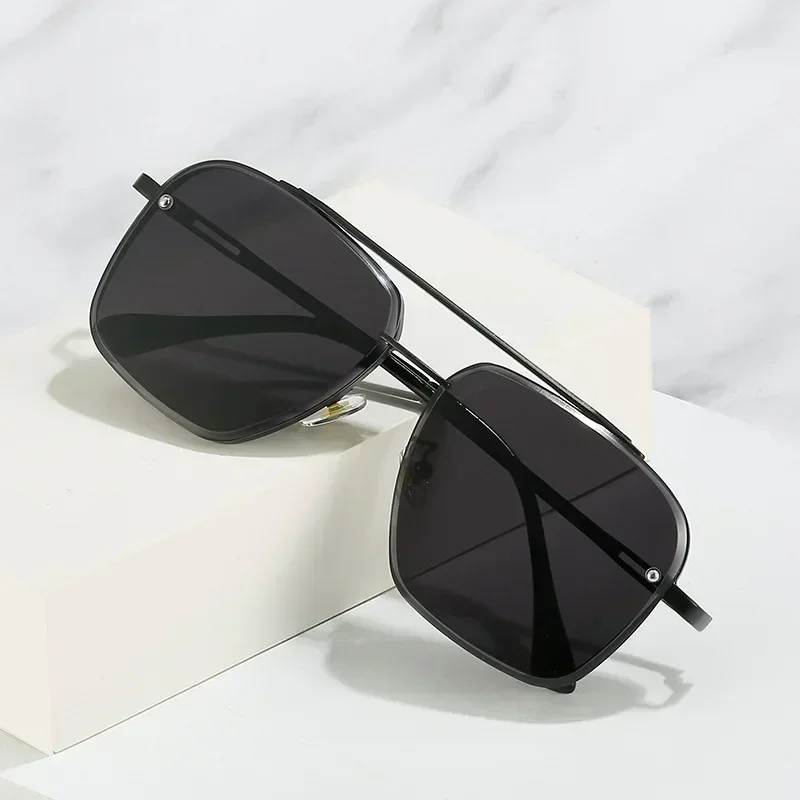 Oversized Square Sunglasses Women New Fashion Metal Sunglasses Men UV400 Punk Glasses Trending Female Eyewear view 6