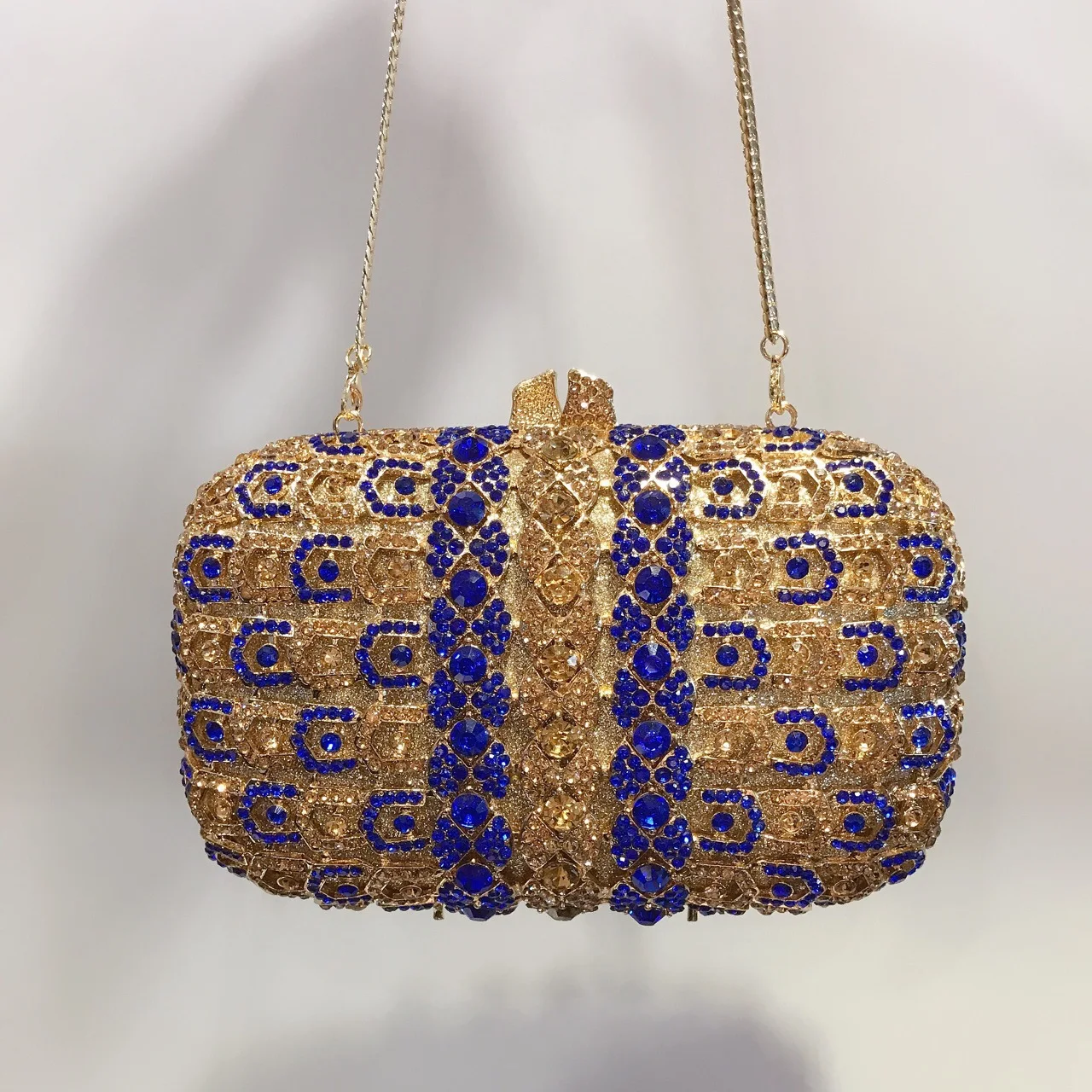 

Metal Full Diamond Dinner Bag Banquet Dress Diamond Women's Bag Handmade Diamond Hard Box Rhinestone Purse Bolsas Diseñador Lujo