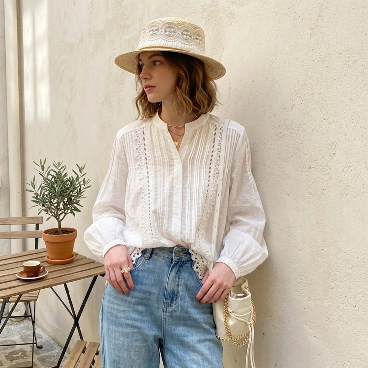 

Белая женская блузка 2026: летняя, в стиле бохо-шик, с вышивкой, кружевными вставками, пэчворк, с длинными рукавами-фонариками, плиссированная, французский винтажный стиль