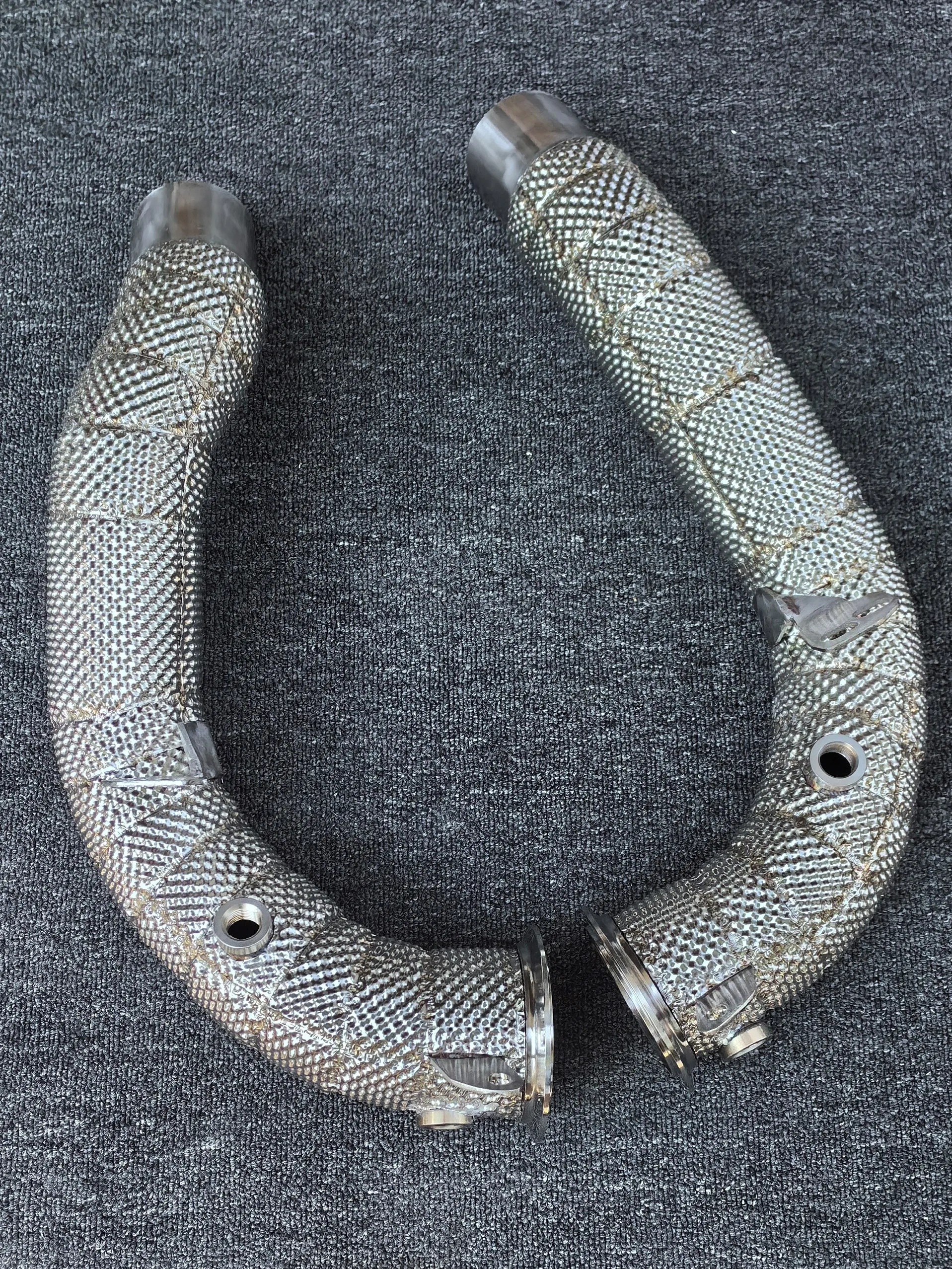 Geeignet für BMW M5 M6 F10 F15 4.4T 2012-2016 Hochleistungs-Downpipe zur Fahrzeugmodifikation, verbessert die Rennleistung und Leistung. – Detail 15