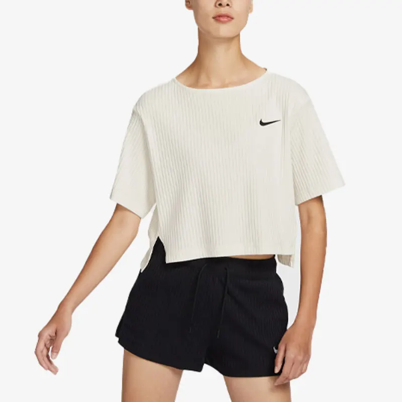 

Новая женская трикотажная футболка Nike Authentic Summer с коротким рукавом DV7871-133