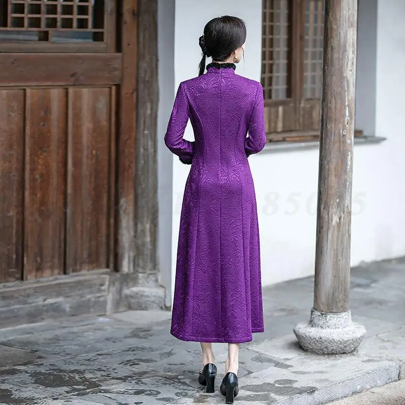 Elegant Retro Ao Dai Kjole - close-up view