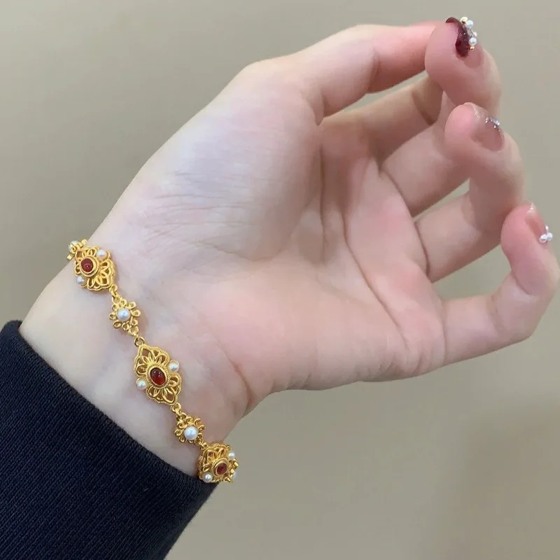 Retro Fashion Red Garnet Pearl Bracelet for Women Fashion Exquisite Cuff Bracelet Jewelry Accessories Wholesale Gifts