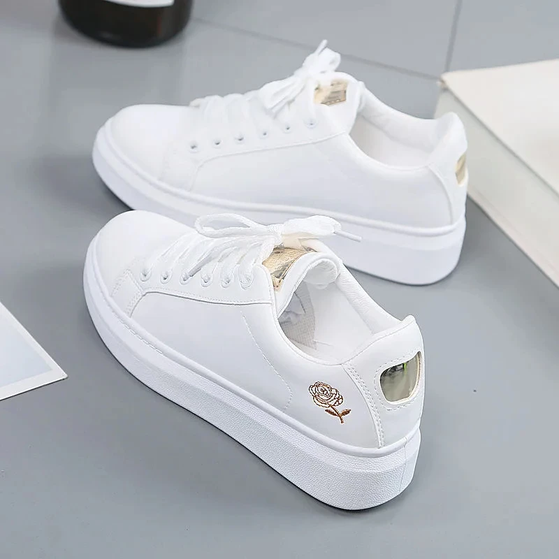 Spring Women Casual Shoes White Breathable Embroidered Flower Lace-Up Women Sneakers Fashion Korean version Women Tennis shoes