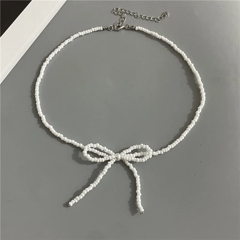 Korean Fashion Knotbow Choker Necklace for Girl Trendy Romantic Handmade Rice Beads Short Neck Jewelry Gift for Friend Wholesale