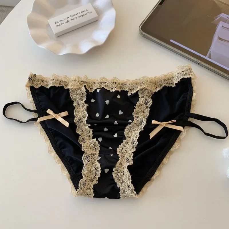 Biancheria intima sexy in raso per ragazza dolce per donna Cintura sottile a vita bassa Mutandine traspiranti in pizzo di seta ghiacciata Slip estivi senza cuciture Lingerie