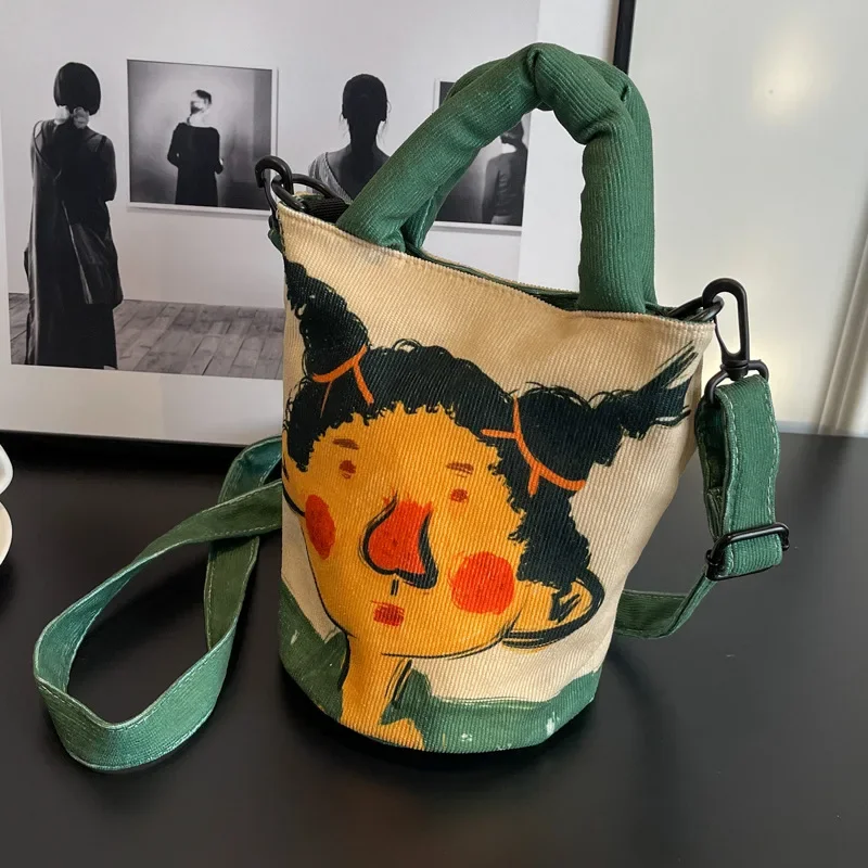 Women Hand Bags Cartoon Graffiti Bucket Bag 2023 New Fashionable Niche Design Sense Women Casual Sweet Cute Crossbody Bag