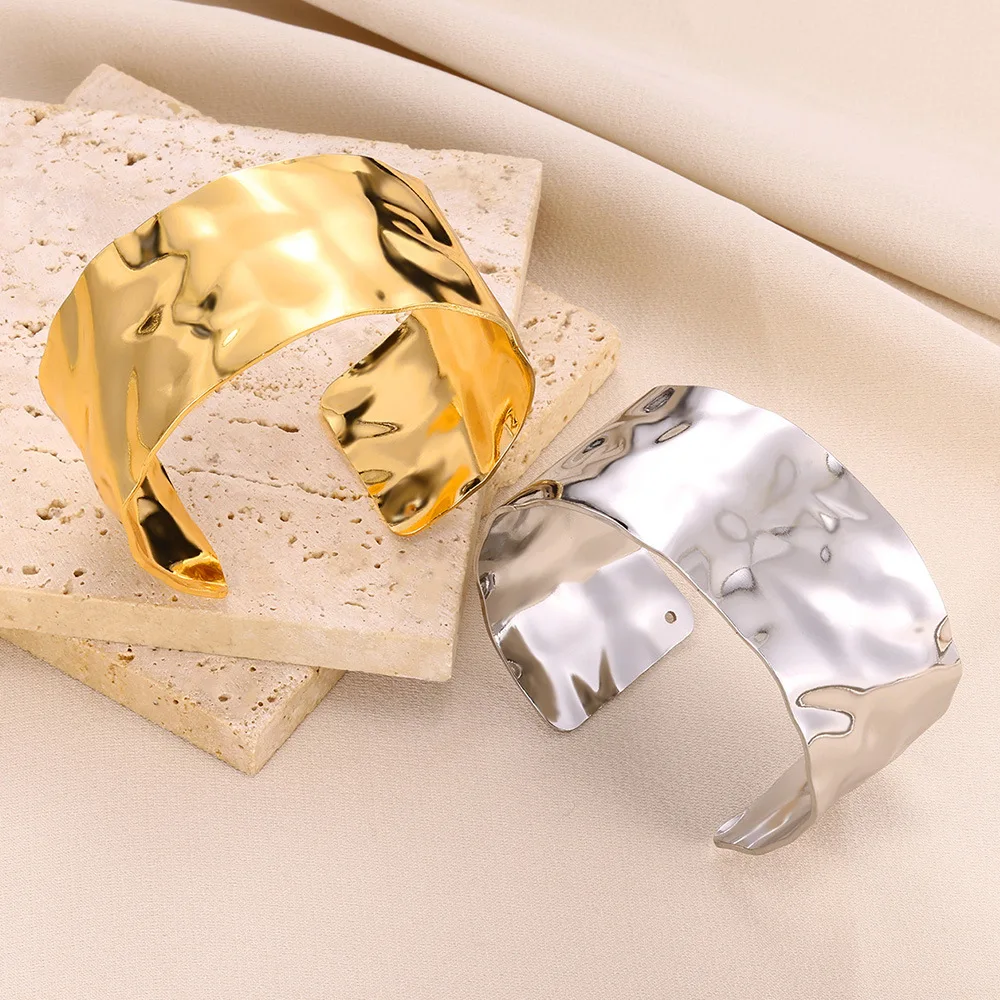 Exquisite Classic Bump Pattern Openning Bangles Bracelet For Women Cuff Bracelet Gold Color Stainless Steel Hand Ornament Gift