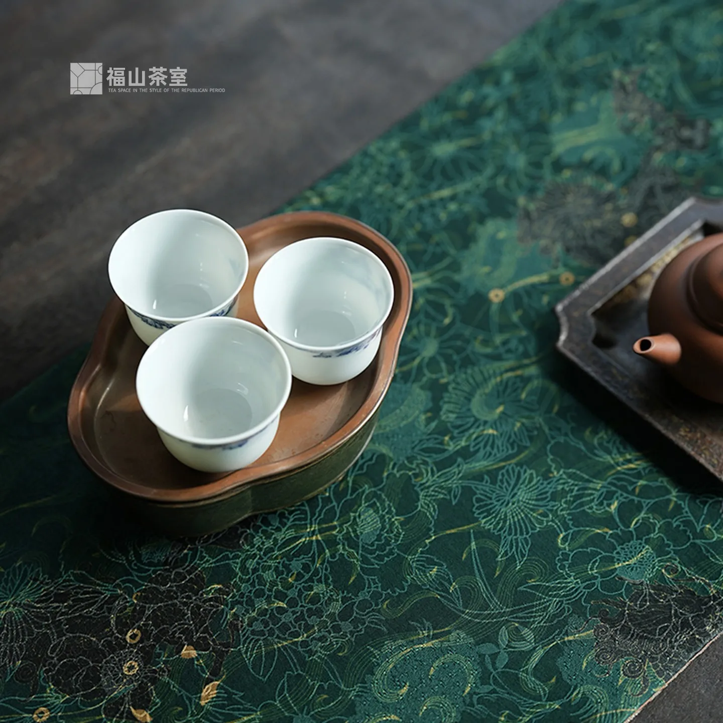 

Fushanxu Tea Living Room | Handmade Dry Puff Tablecloth New Chinese Zen Style Incense Cloud Silk Tea Set Table Flag