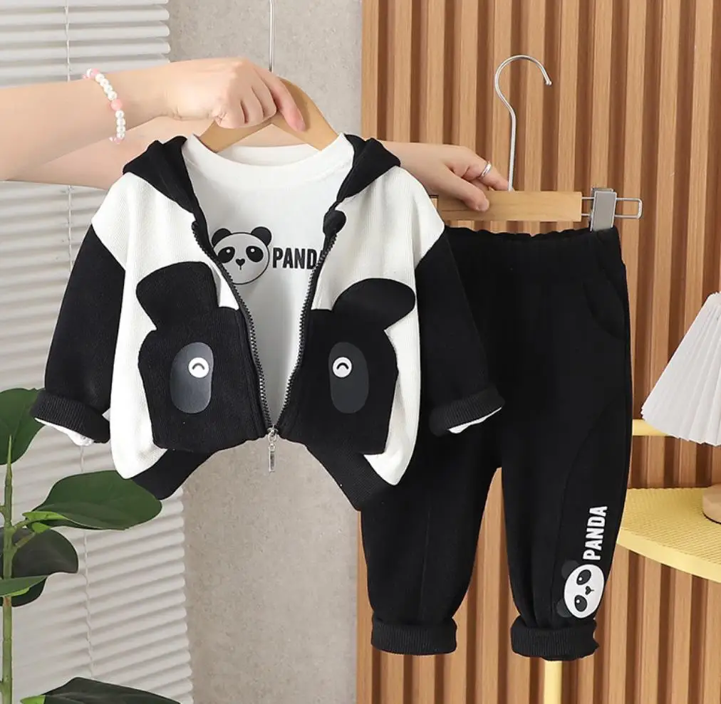 Ragazzi autunno tute 2024 nuovo stile bambini abbigliamento per bambini cartone animato Panda giacca con cappuccio t-shirt bianca pantaloni completi per bambini Set