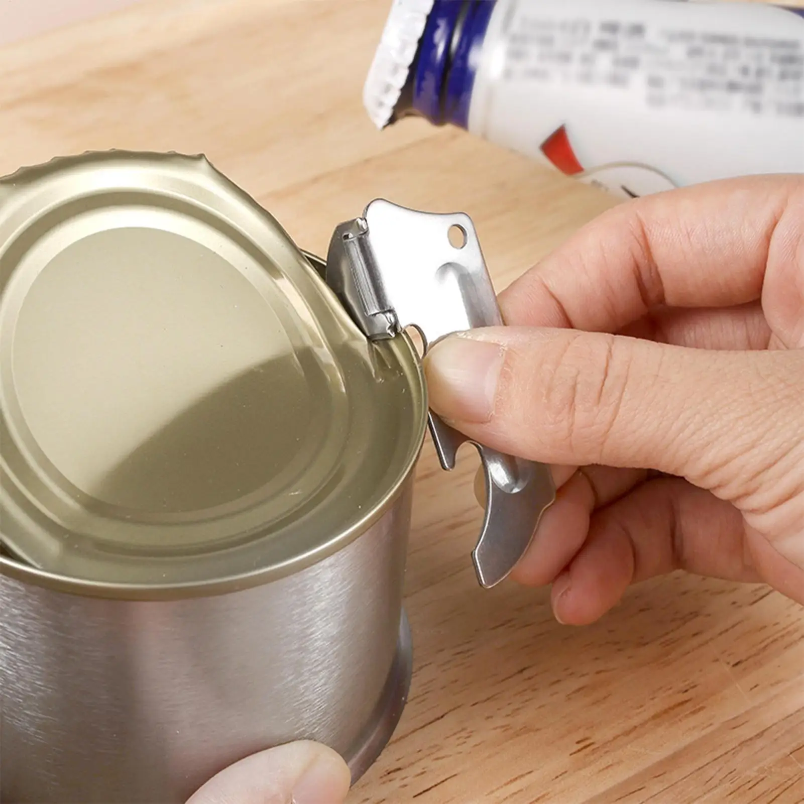 Manual Tin Can Opener Stainless Steel Can Cutter Beers Cans Beverages Lid Openers easy to use for Camping and Traveling Kitchen