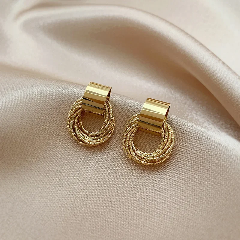 

LATS Retro Metal Gold Color Multiple Small Circle Stud Earrings for Women Korean Jewelry Fashion Wedding Party Earrings Jewelry