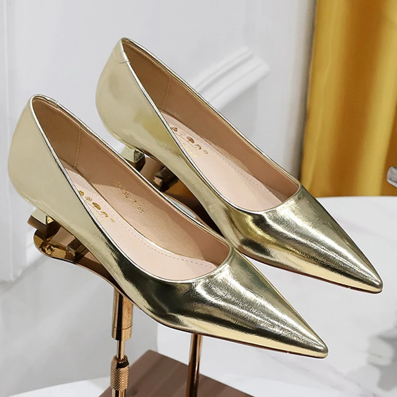 Обувь BIGTREE, модная простая женская обувь на высоком каблуке с острым носком, женские туфли-лодочки, удобная женская обувь, большие размеры 43, праздничная обувь