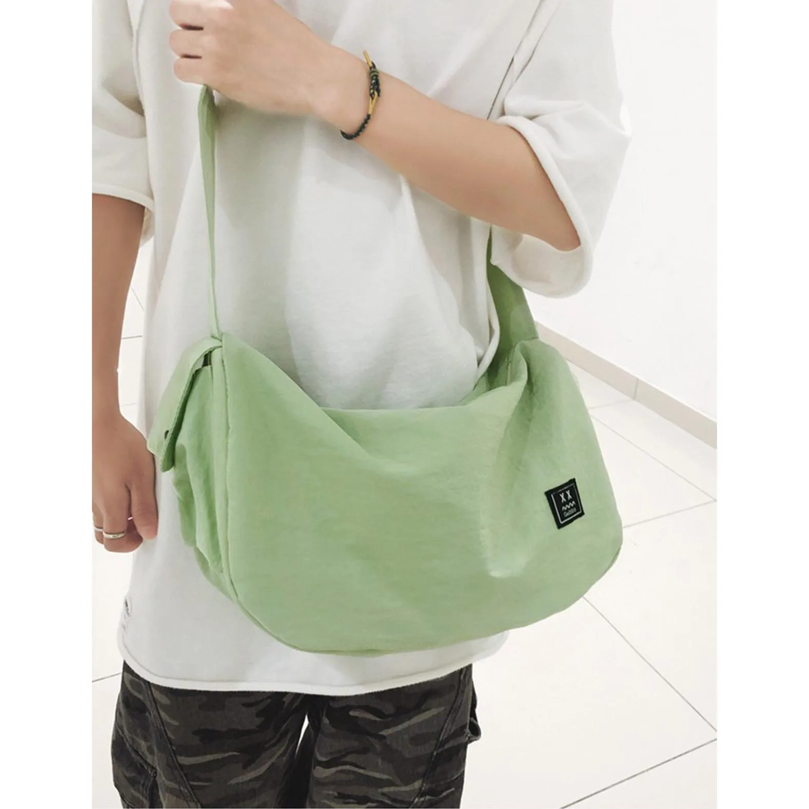 

Легкая дорожная сумка для хранения вещей для отдыха, женская сумка для занятий спортом на открытом воздухе и велоспортом большой вместимости, сумка через плечо студенческого почтальона