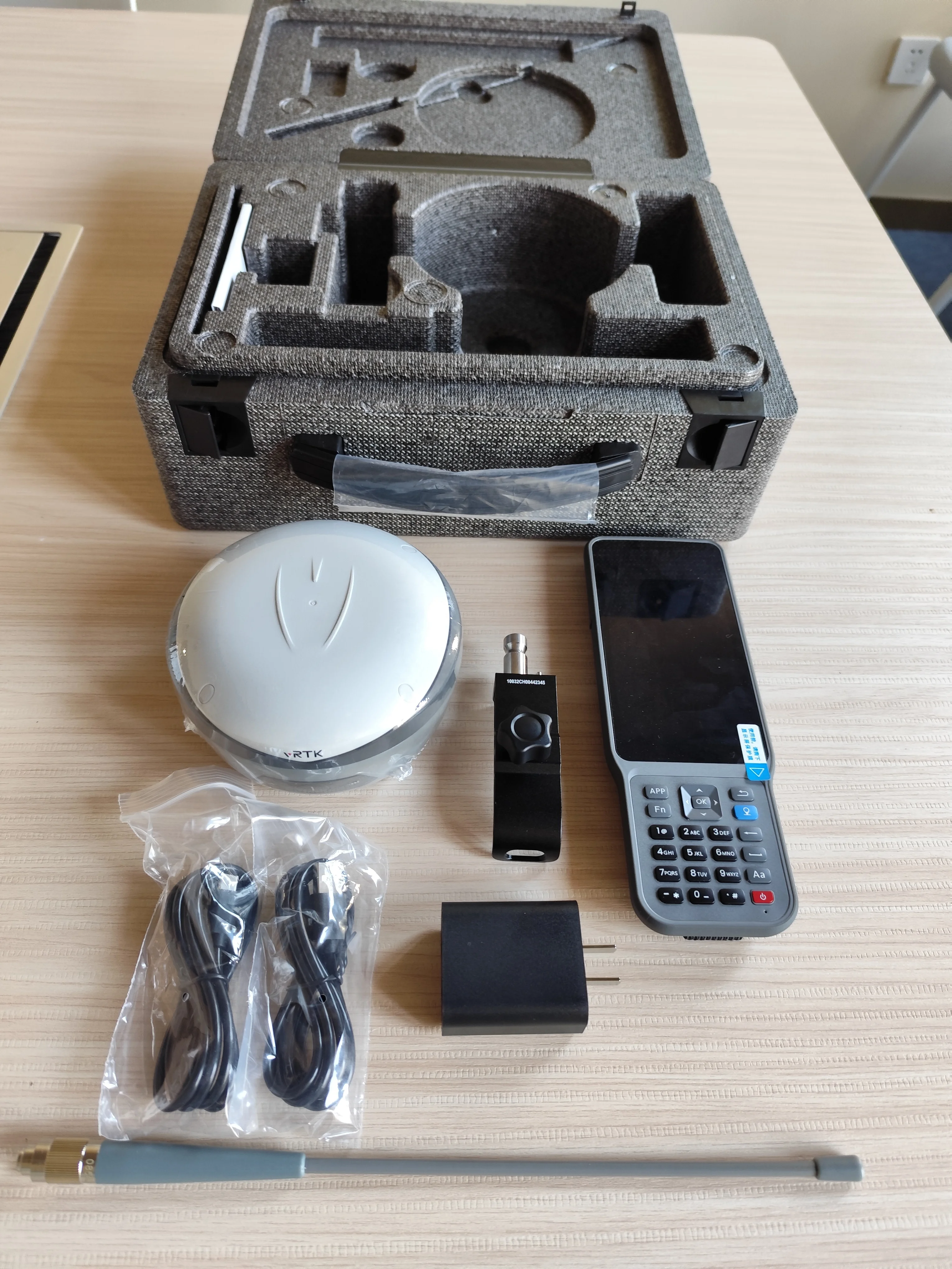 

Hi-target VRTK2 GNSS RTK GPS VRTK Ровер и недорогое оборудование для геодезических работ GPS RTK