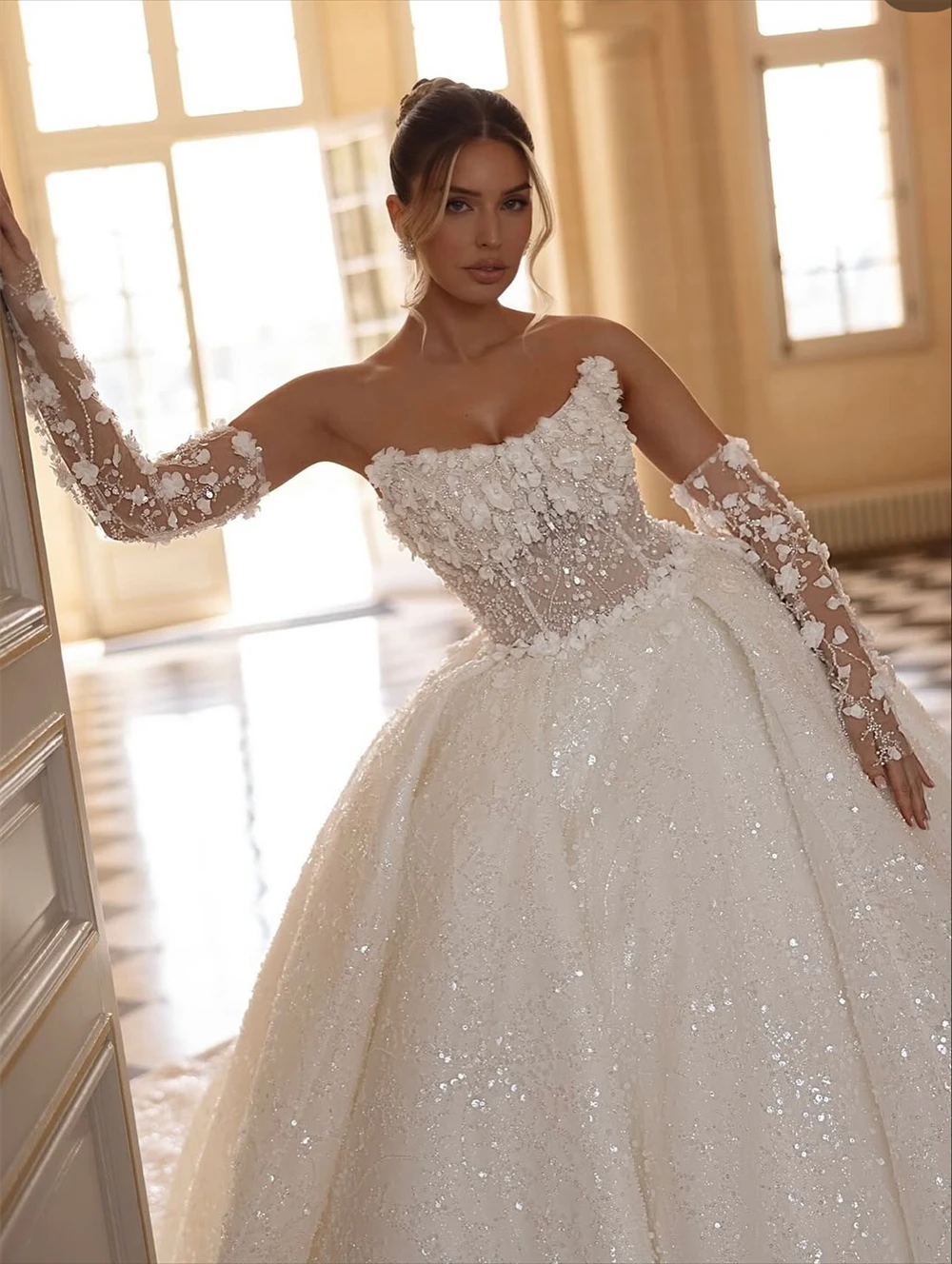 

Customized Dreamy White Organza Wedding Dress Formal Strapless Sleeveless Bridal Gowns Soft A-Line Chapel Train Vestido De Novia