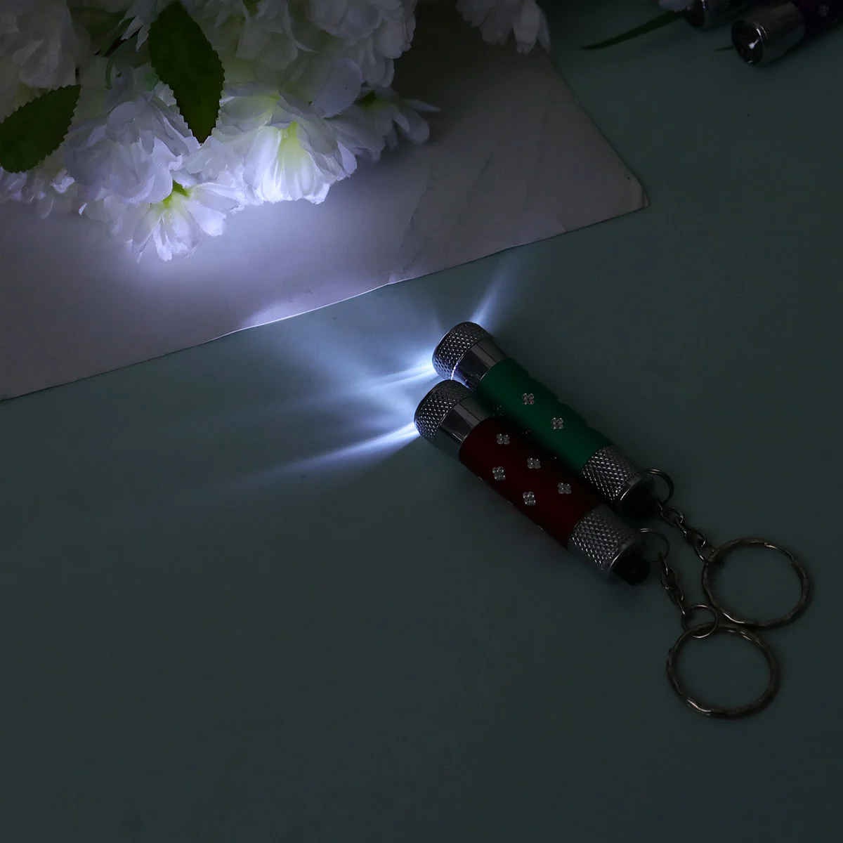 5 uds llavero LED soporte creativo decoración pequeño regalo linterna llaveros Mini