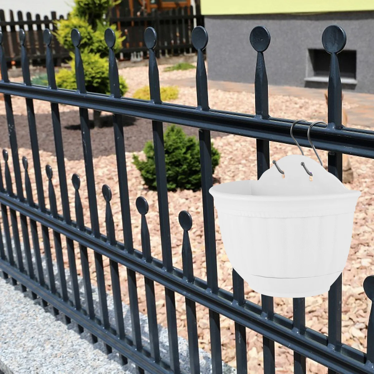 

Wall Hanging Flower Pot Half Circle Planter For Indoor Outdoor Garden, Space-Saving Wall Mounted Flowerpot With Tray For