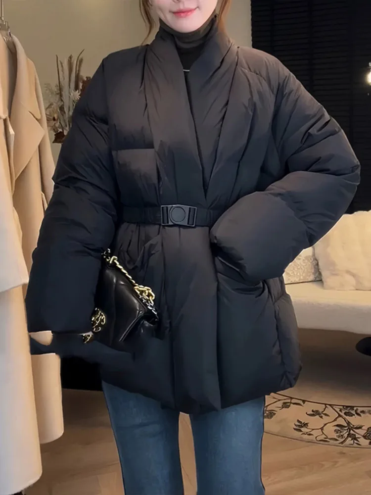 冬の新作 V ネックダウンジャケット女性のファッション通勤気質スリムフィットハイエンドミッドレングスホワイトダックダウンジャケット