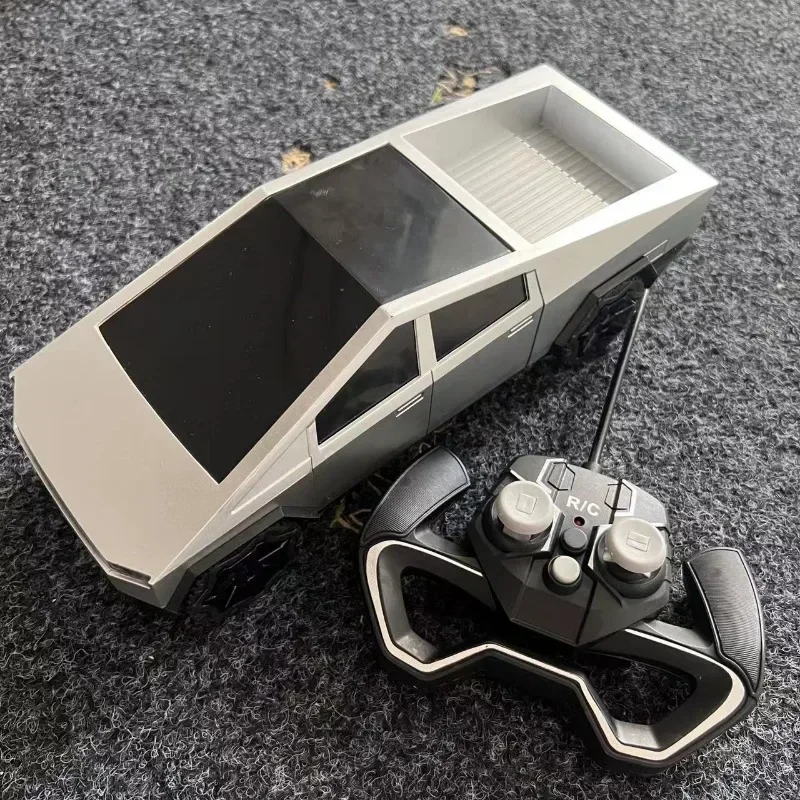 لعبة شاحنات للأولاد Cybertruck Model Silver Pickup Truck Diecast لعبة سيارات معدنية مع الصوت والضوء
