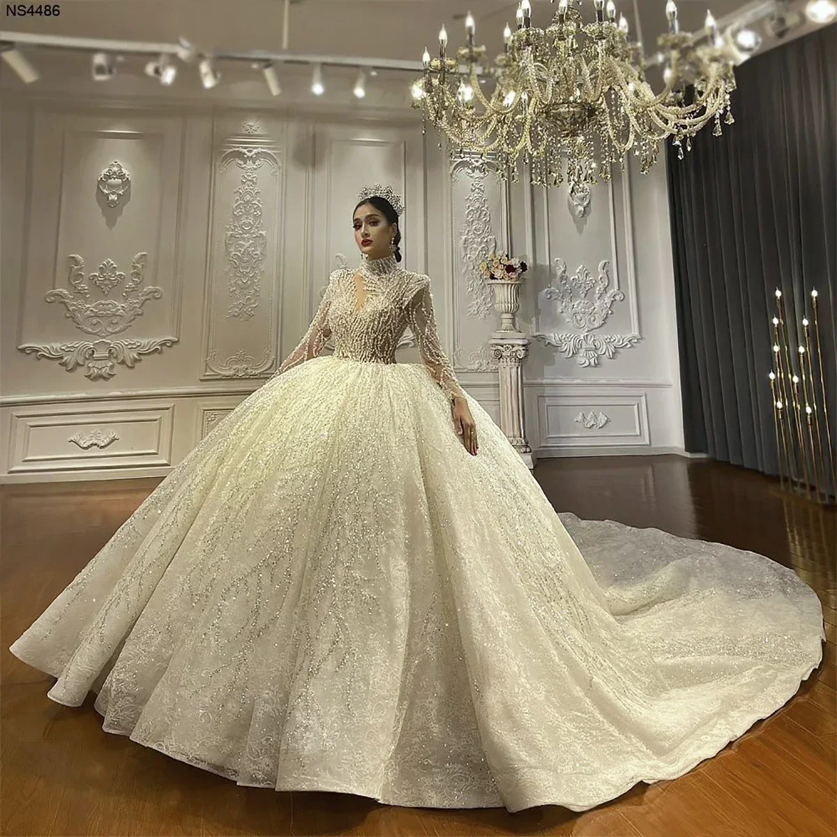 

Luxury Ball Gown Wedding Dresses Long Sleeve Glitter Sequined Appliques Saudi Arabic Bride Gowns for Women's فساتين زفاف