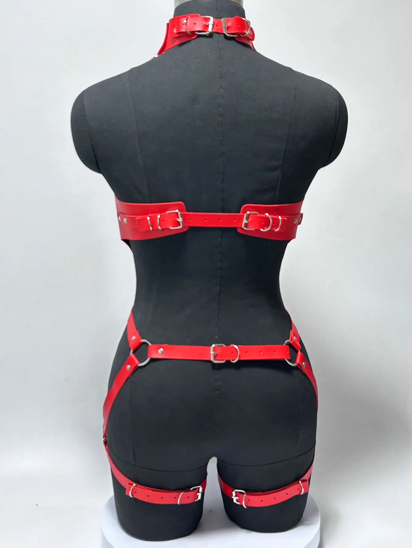 Thumbnail 4 - #34 Trending Womens Fashion Belts Right Now