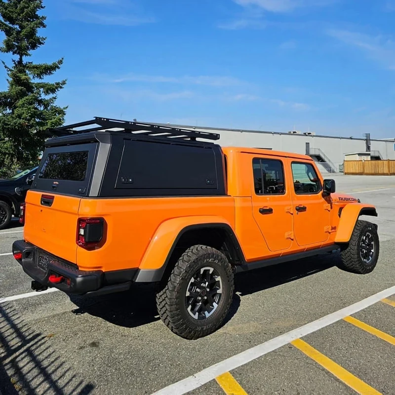 High Quality 4x4 Waterproof Aluminum Alloy & Steel Hardtop Canopy with Rack, Locking No-Drilling Design Gladiator Pickup