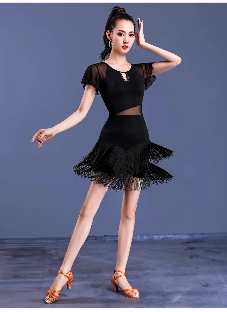 فساتين تدريب الرقص اللاتيني المثيرة الجديدة للنساء البالغات، والتي فساتين الأداء الاحترافي مع شرابات، مناسبة للشا