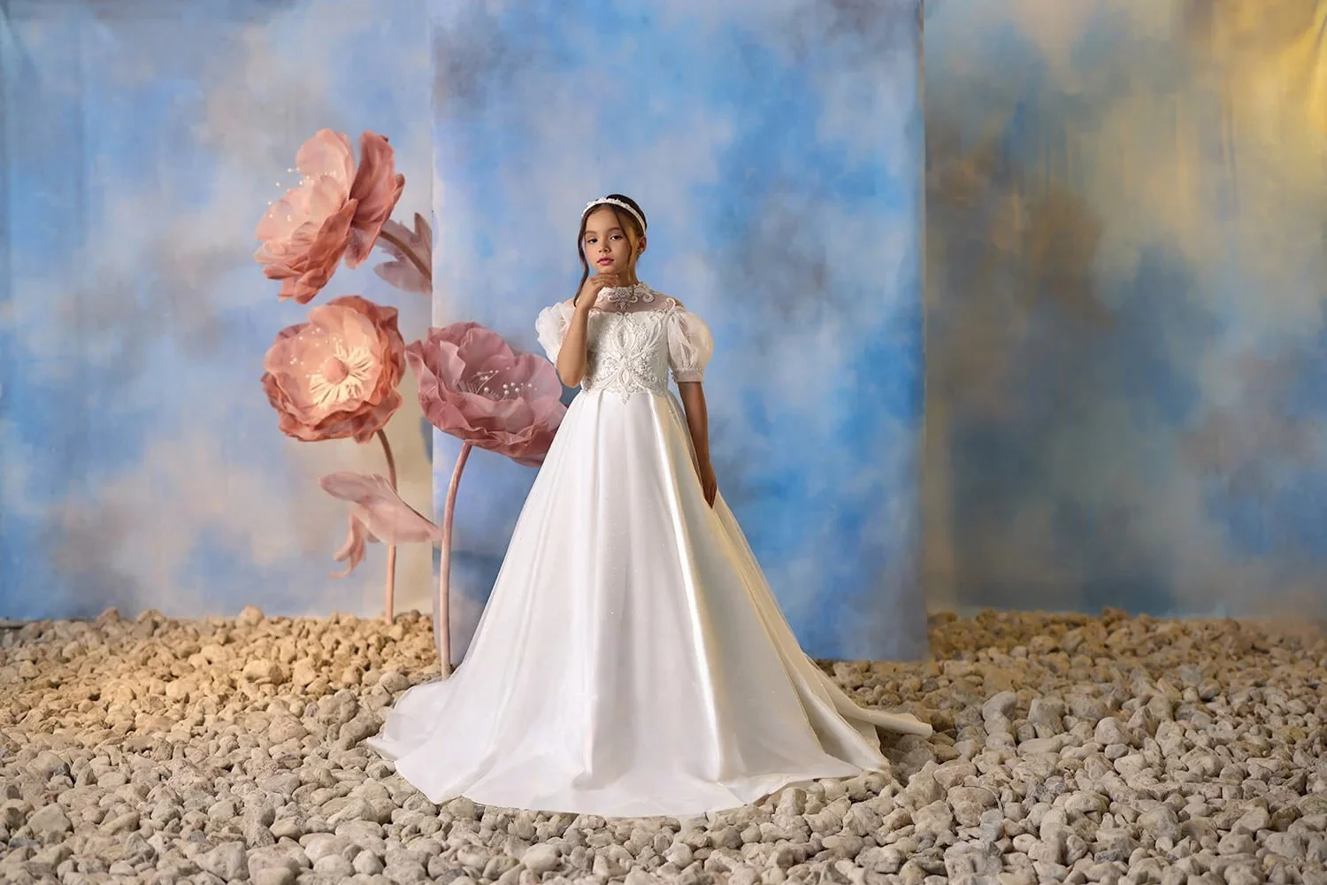 Custom JDY High Puff Sleeve Lace Neck Satin Trailing Flower Girl Dress Wedding Party Gown Birthday Pageant Dress فساتين اطفال