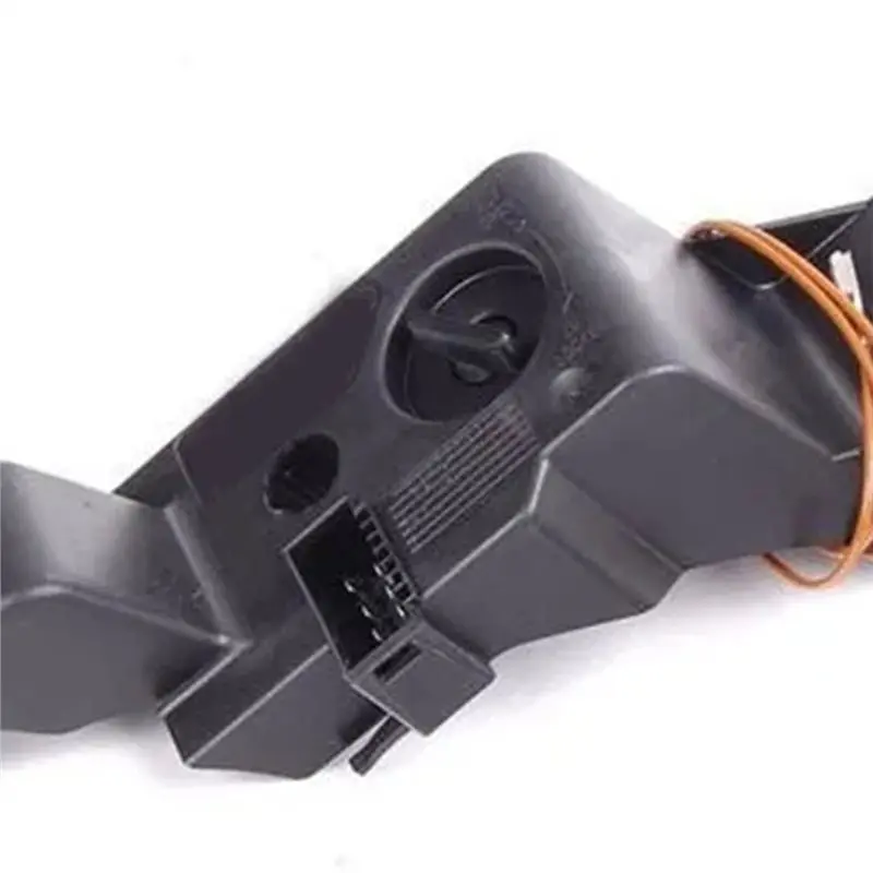 Ingenious-Rear Right Light Socket Panel 63217361882 For BMW For E60 LCI 2007-2010 SALOON 63217361882Tail Light Bulb Holder Circu - view 6
