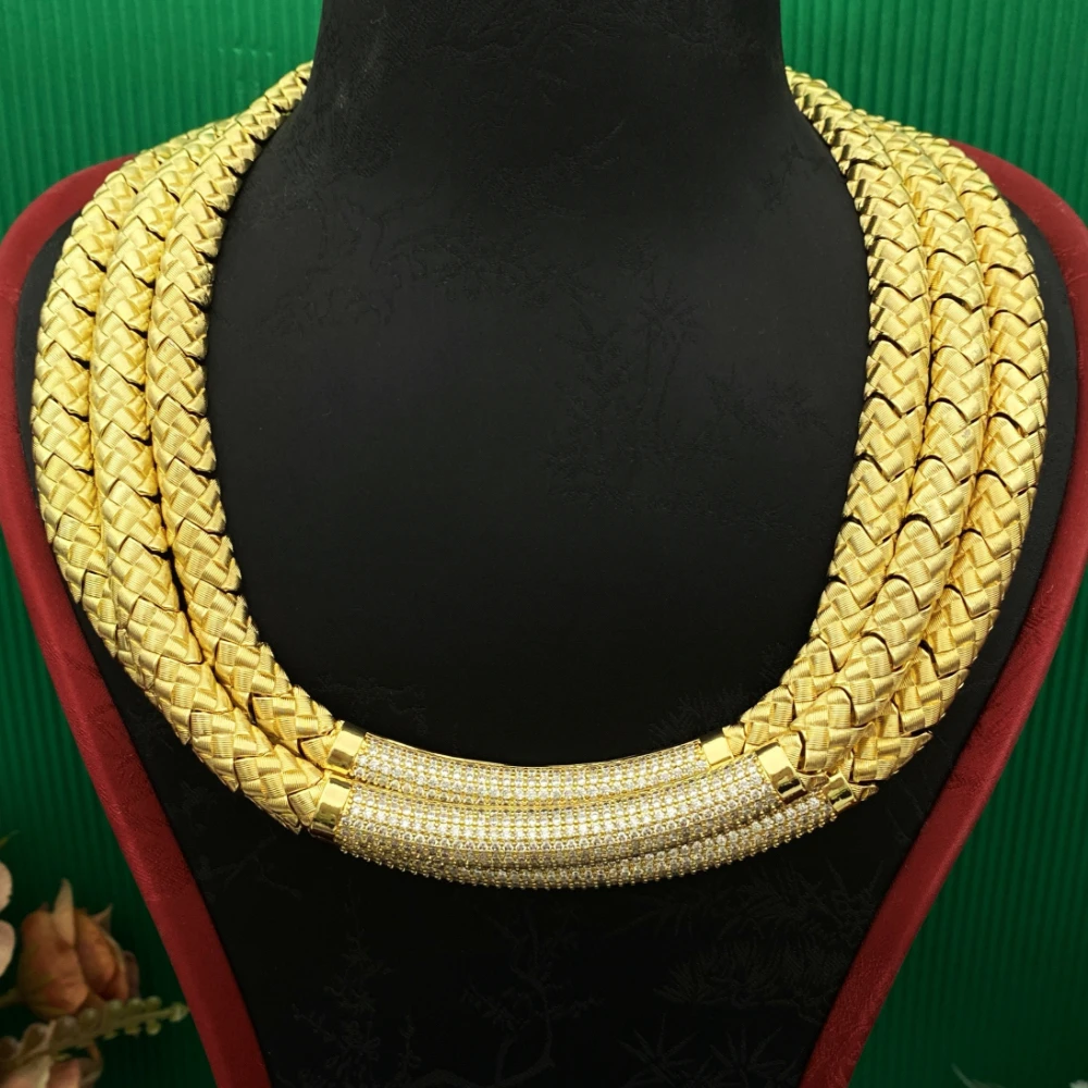 مجموعة مجوهرات نسائية مطلية بالذهب على طراز JRH Dubai مع سوار من الزركون الاصطناعي وقلادة وأقراط وإكسسوارات زفاف فاخرة