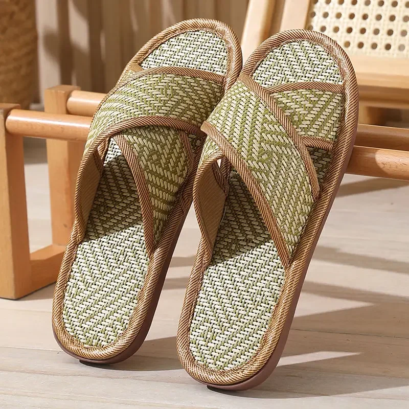 Men's Shoe Soft Indoor Walk Around Home House Male Slipper Sabot Original Rubber Summer Sale Eva Low Price Pvc Trend 2025 Slides