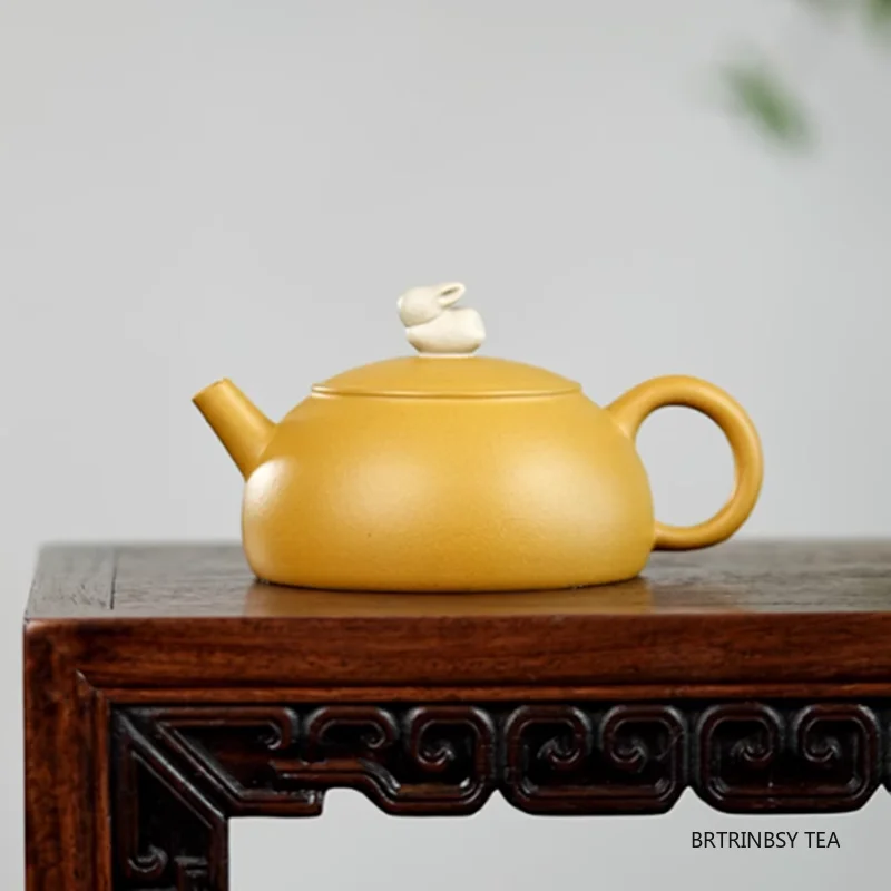 

Chinese Yixing Handmade Purple Clay Teapot Hand-carved Rabbit Tea Pot Handmade Beauty Kettle Household Zisha Teaware 140ml