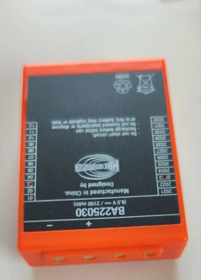 

Насос Грузовик Мостовой кран Вождение HBC Пульт дистанционного управления Батарея Ba225030 6,0 В