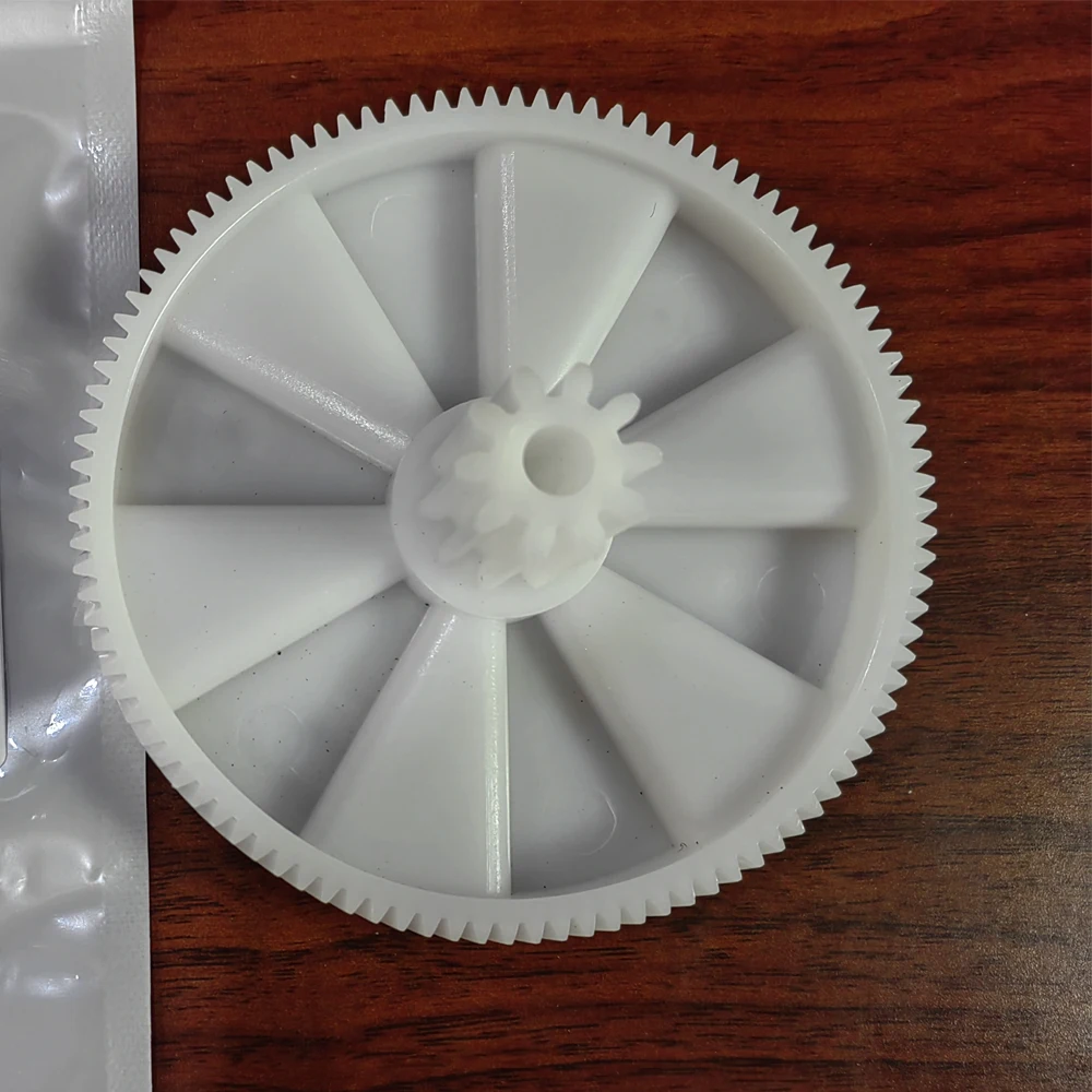 

1 PCS Meat Grinder Gear Spare Parts KW560740 Plastic Gear For Kenwood MG300/400/450/470/500 PG500/520 Meat Grinder Accessories