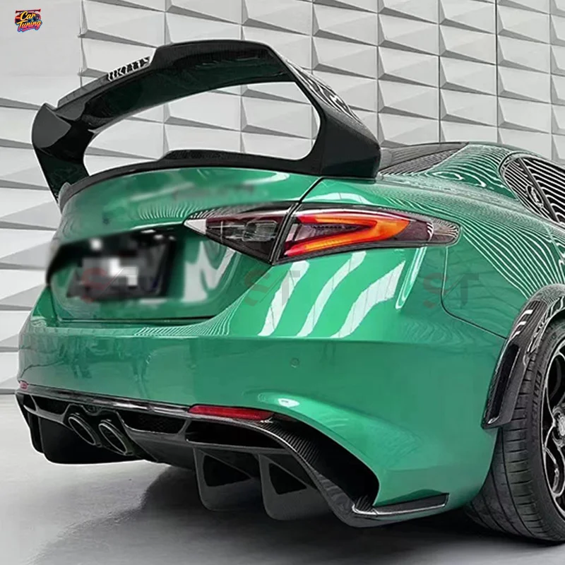 Suitable for Alfa Romeo Giulia upgraded with GTA rear spoiler carbon fiber dual-layer fixed wing modification