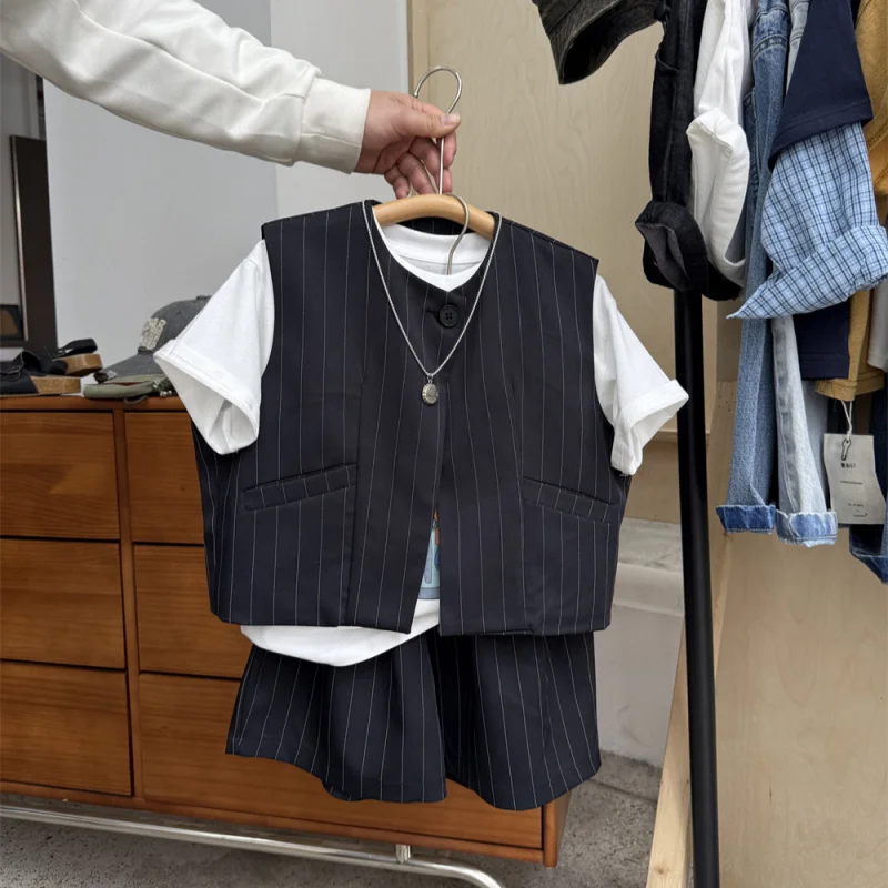 

Old Money Style Children's Spring/Summer Suit Vest and Shorts Set for Boys and Girls, British Vertical Stripe Sleeveless Vest Tw