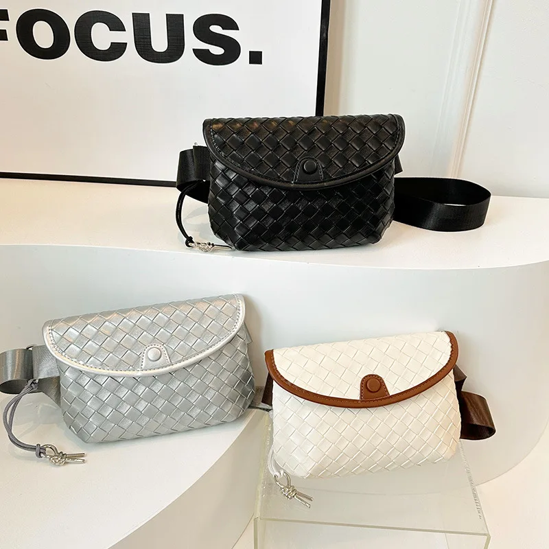 

Bestseller Artisanal Woven Chest Bag, 3-Way Convertible Crossbody Pack for Urban Explorers, Unisex Versatile Daypack